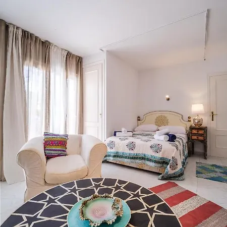 Bahamas - Your Very Own Fairytale Vacation Palace * خافييا