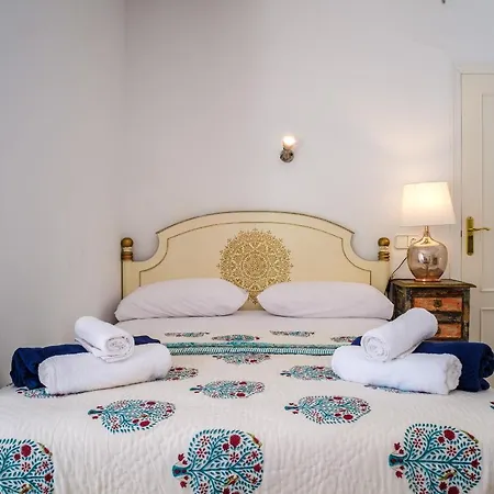 Villa Bahamas - Your Very Own Fairytale Vacation Palace