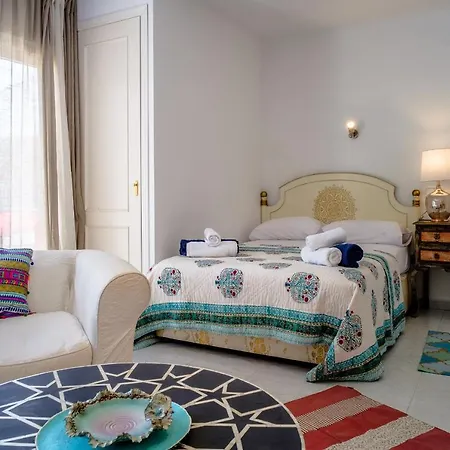 Bahamas - Your Very Own Fairytale Vacation Palace Villa *